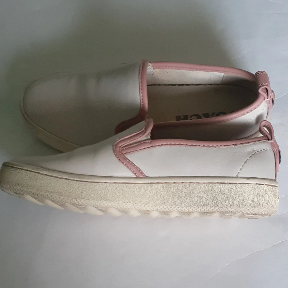 Coach White Leather Slip-On Flats with Pink Trim